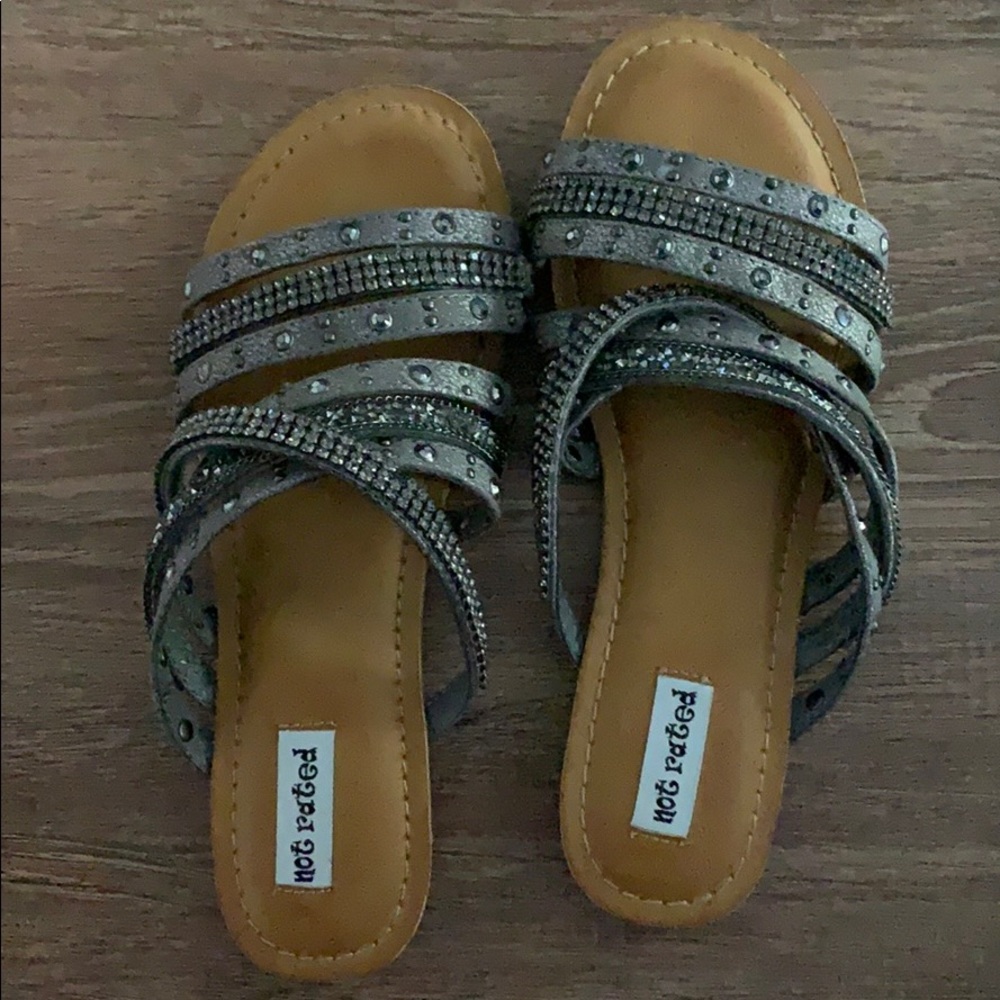 Not rated sandals